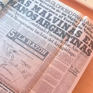 Memoria viva: La Biblioteca Laura Manzo inaugura una muestra biblio-hemerográfica a 50 años del golpe de Estado